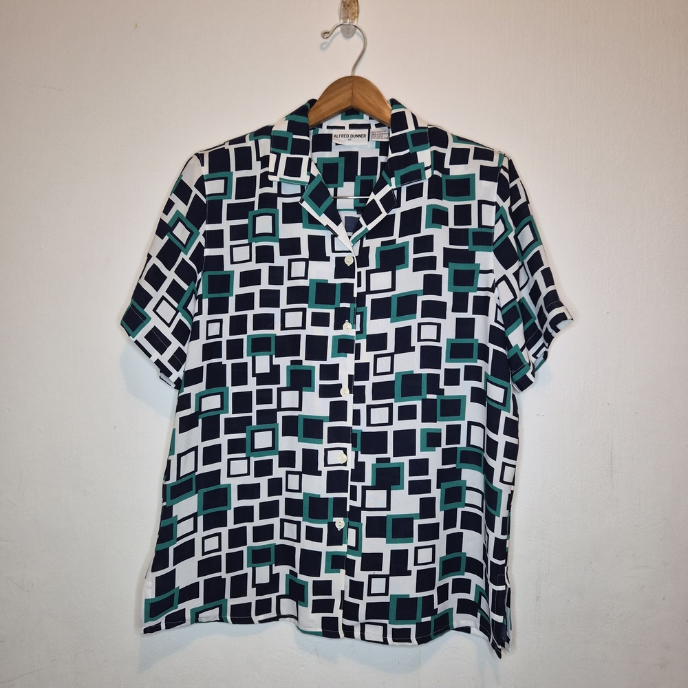 VINTAGE Geometric Patterned Shirt - Black, White, Green